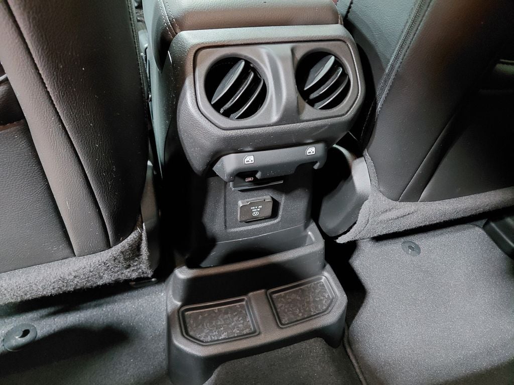 2023 Jeep Wrangler Altitude