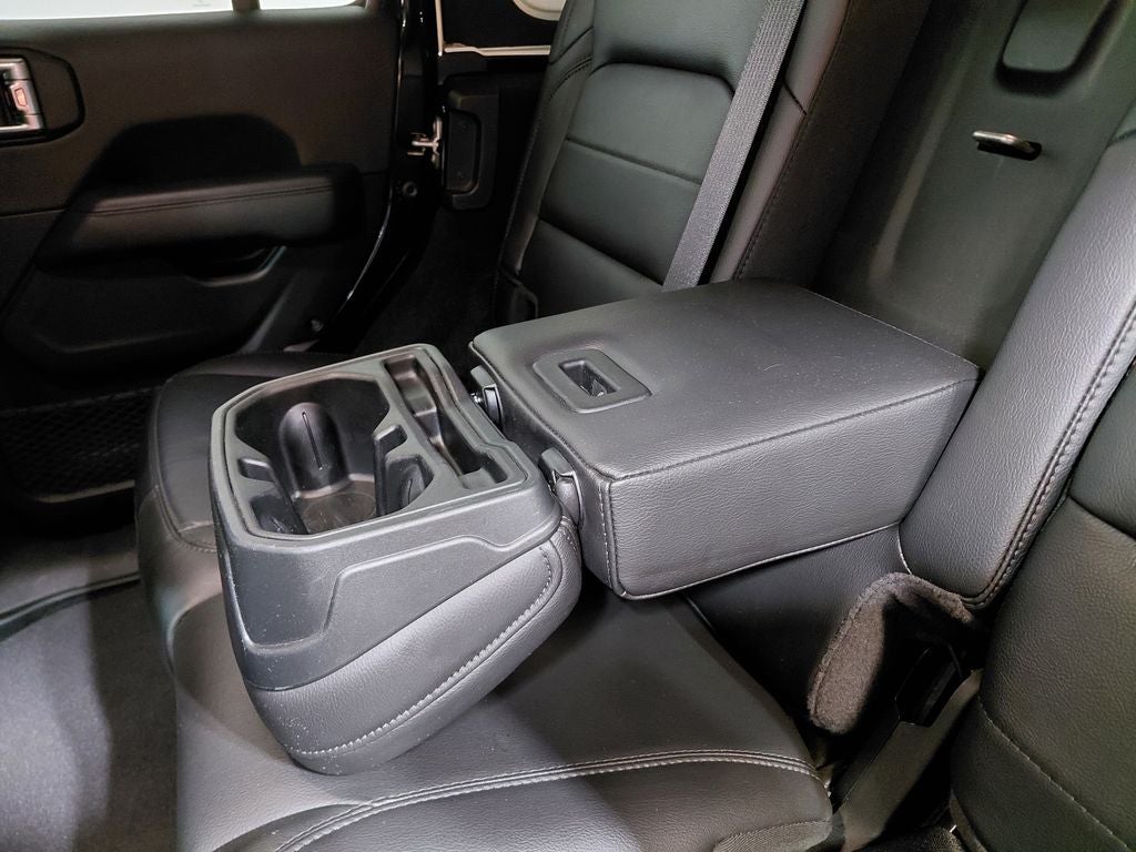 2023 Jeep Wrangler Altitude