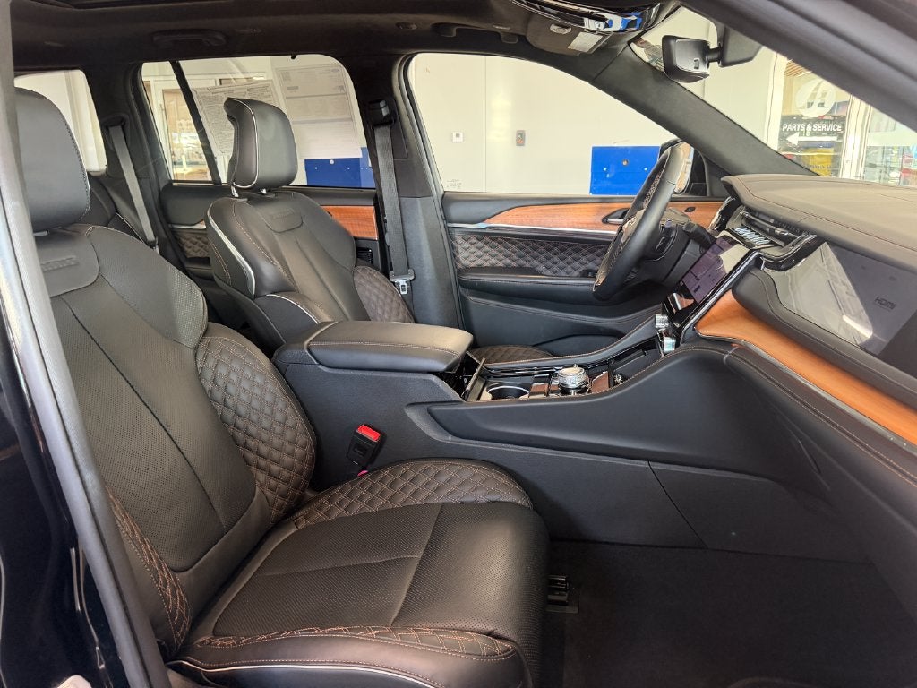 2024 Jeep Grand Cherokee Summit Reserve