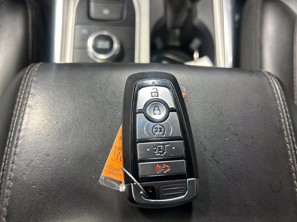 2022 Ford Explorer Platinum - Photo 18
