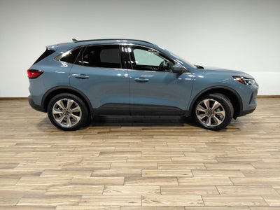 2025 Ford Escape Platinum