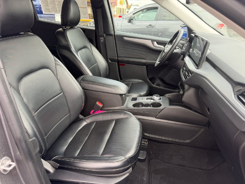 2024 Ford Escape Platinum