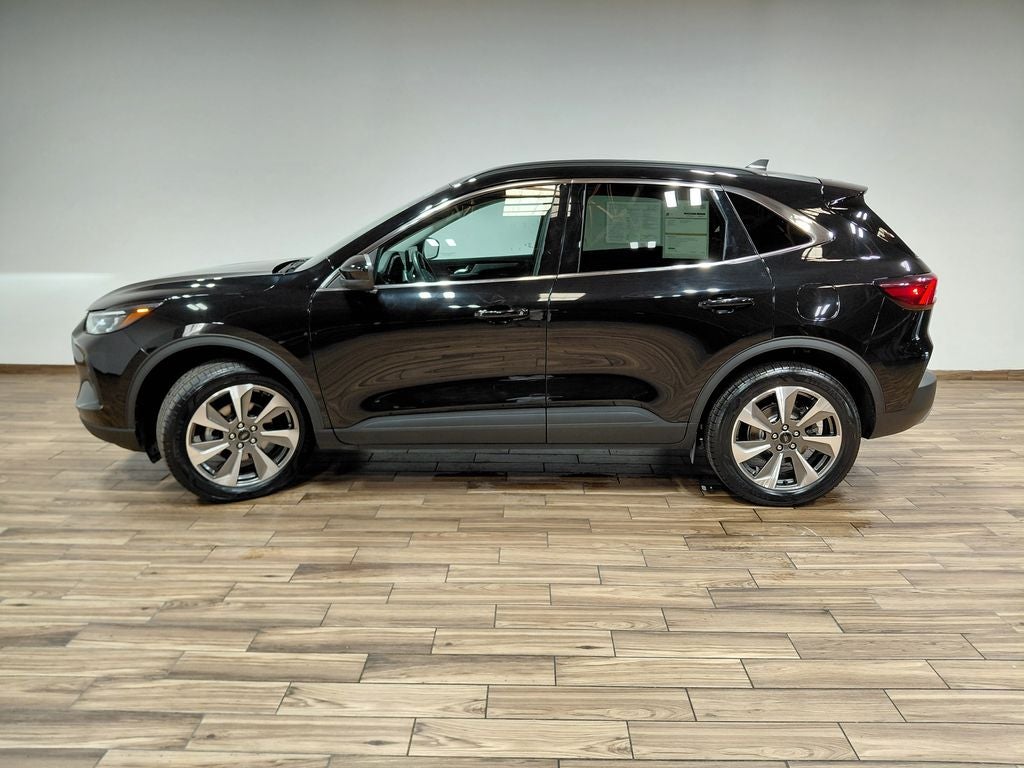 2025 Ford Escape Platinum