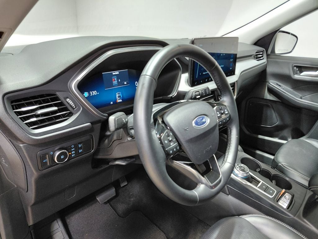 2025 Ford Escape Platinum