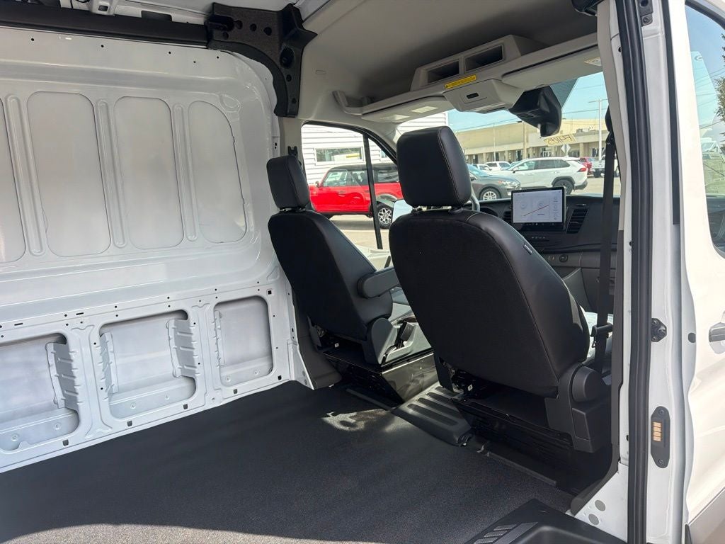2027 Ford Transit-250 Base