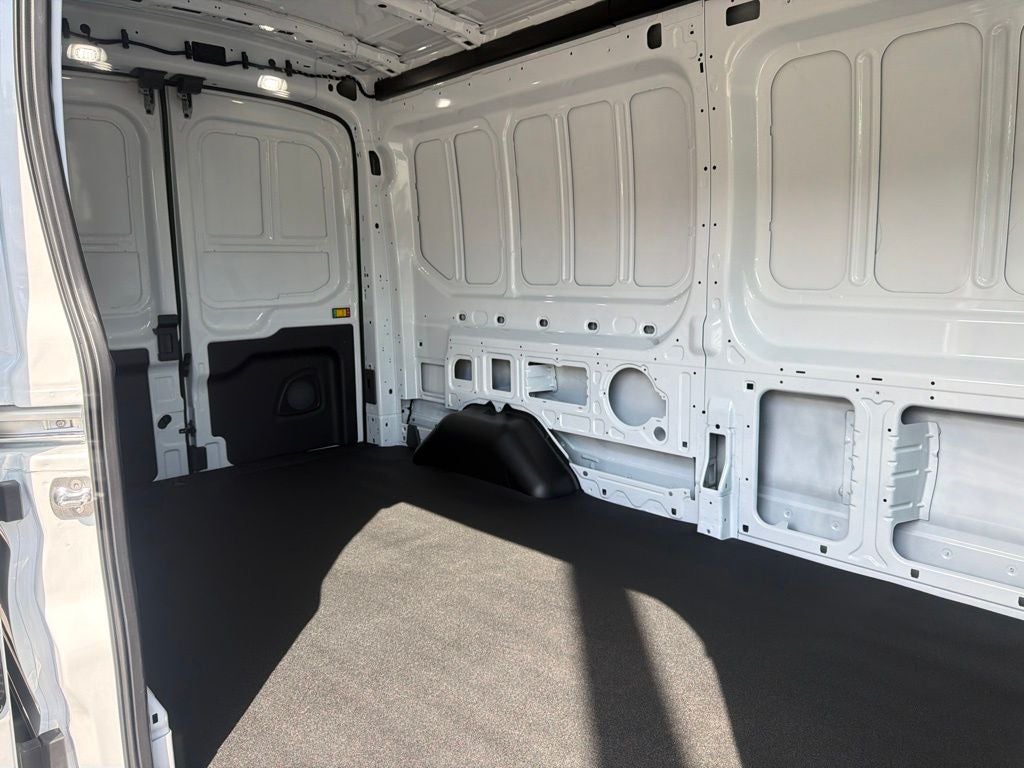 2027 Ford Transit-250 Base