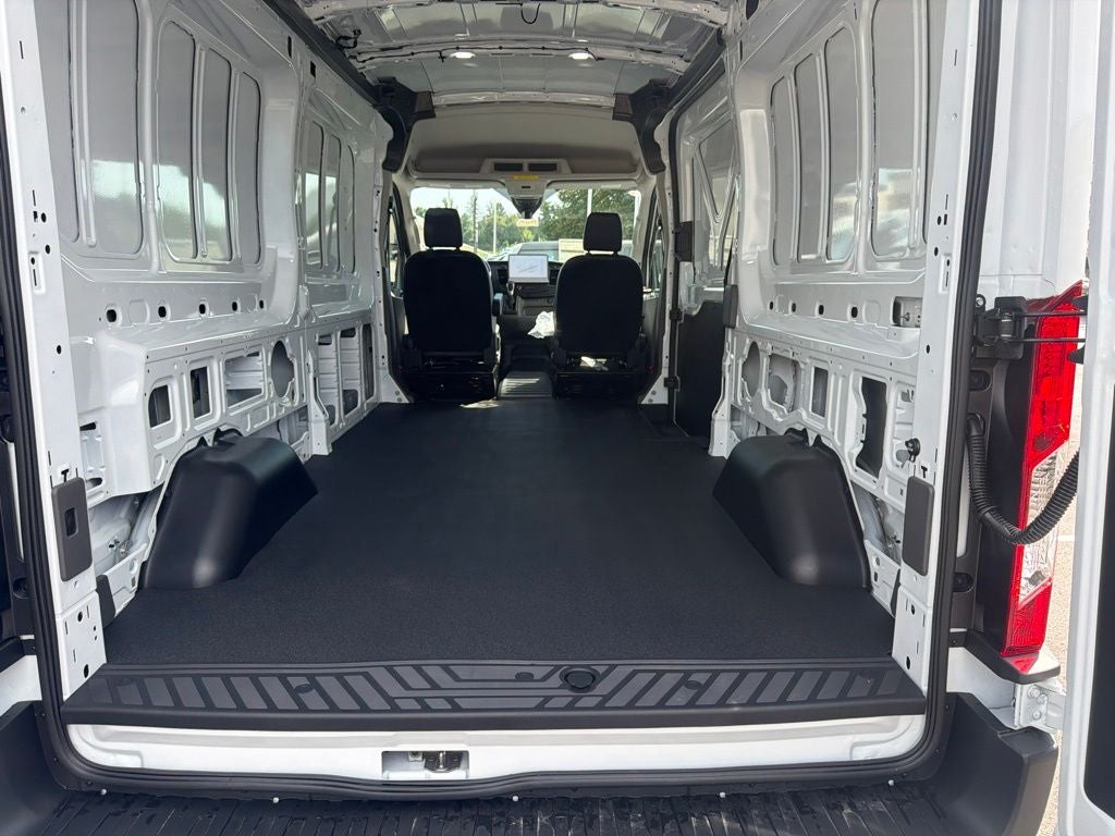 2027 Ford Transit-250 Base