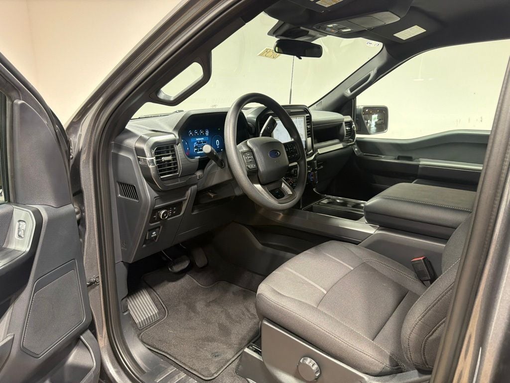 2026 Ford F-150 STX - Photo 17