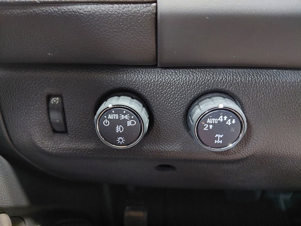 2017 GMC Canyon SLE1