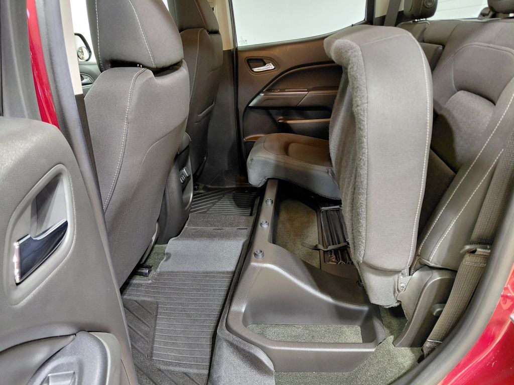 2017 GMC Canyon SLE1