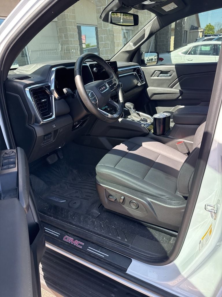 2024 GMC Canyon Elevation