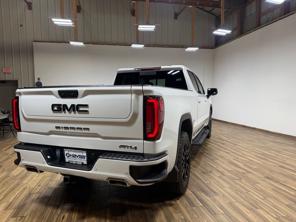 2023 GMC Sierra 1500 AT4