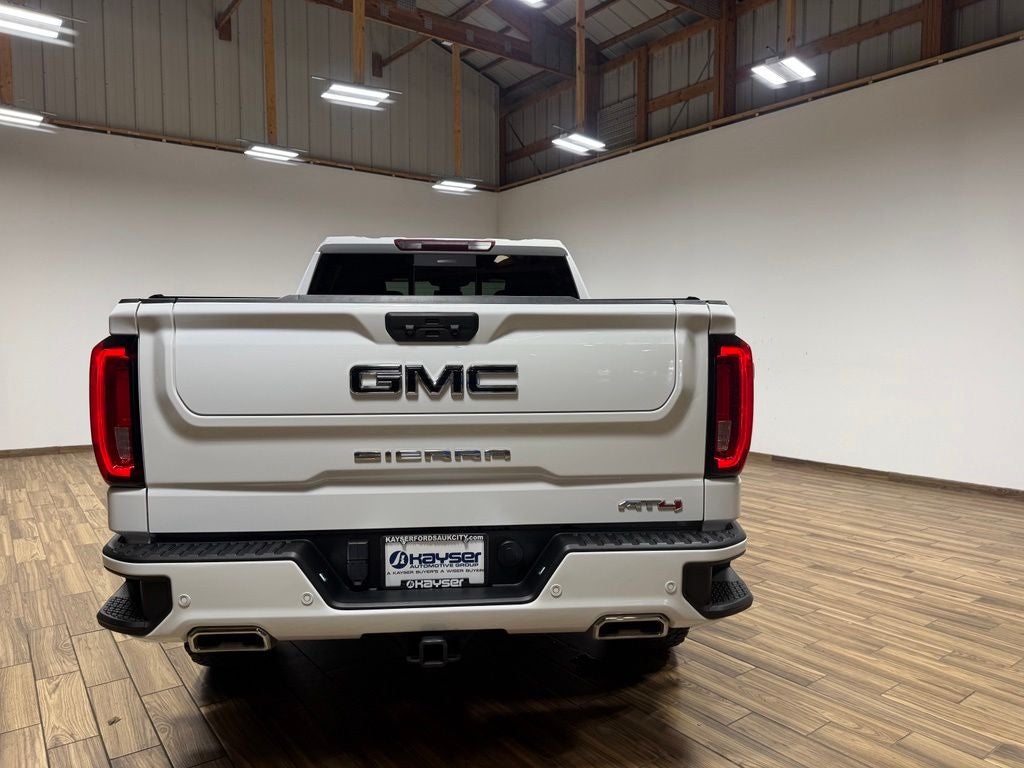 2023 GMC Sierra 1500 AT4