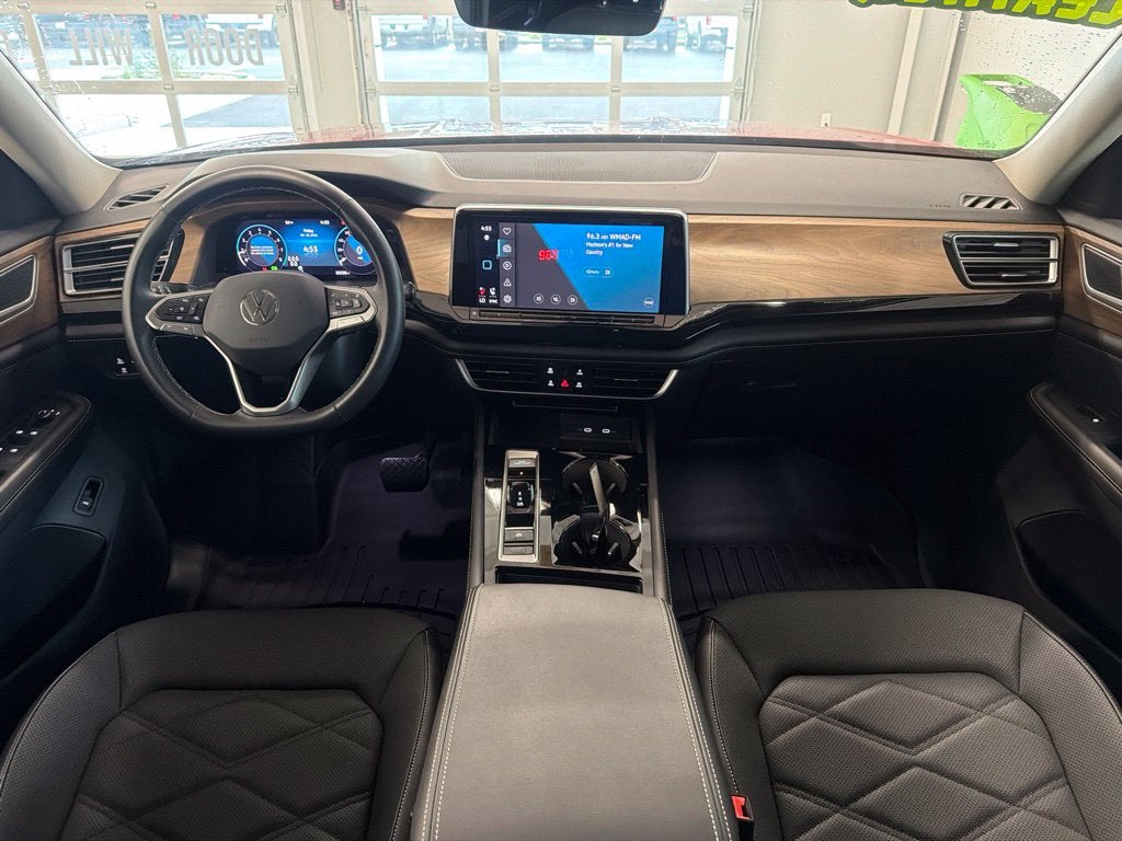 2024 Volkswagen Atlas 2.0T SE w/Technology