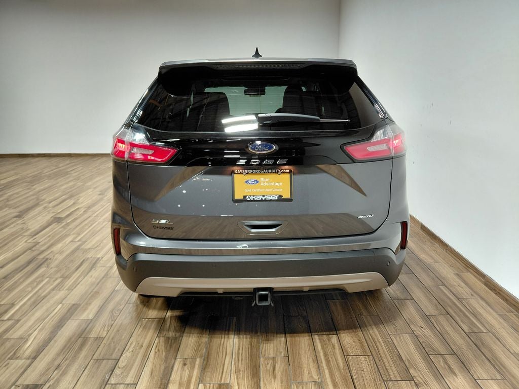 2022 Ford Edge SEL