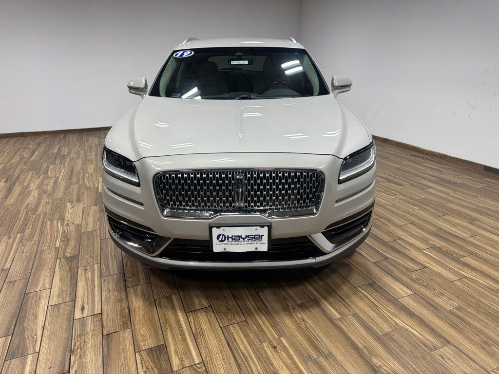 2019 Lincoln Nautilus Select