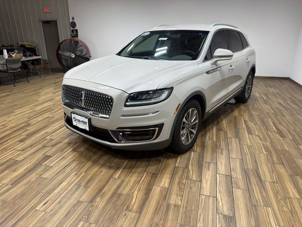 2019 Lincoln Nautilus Select