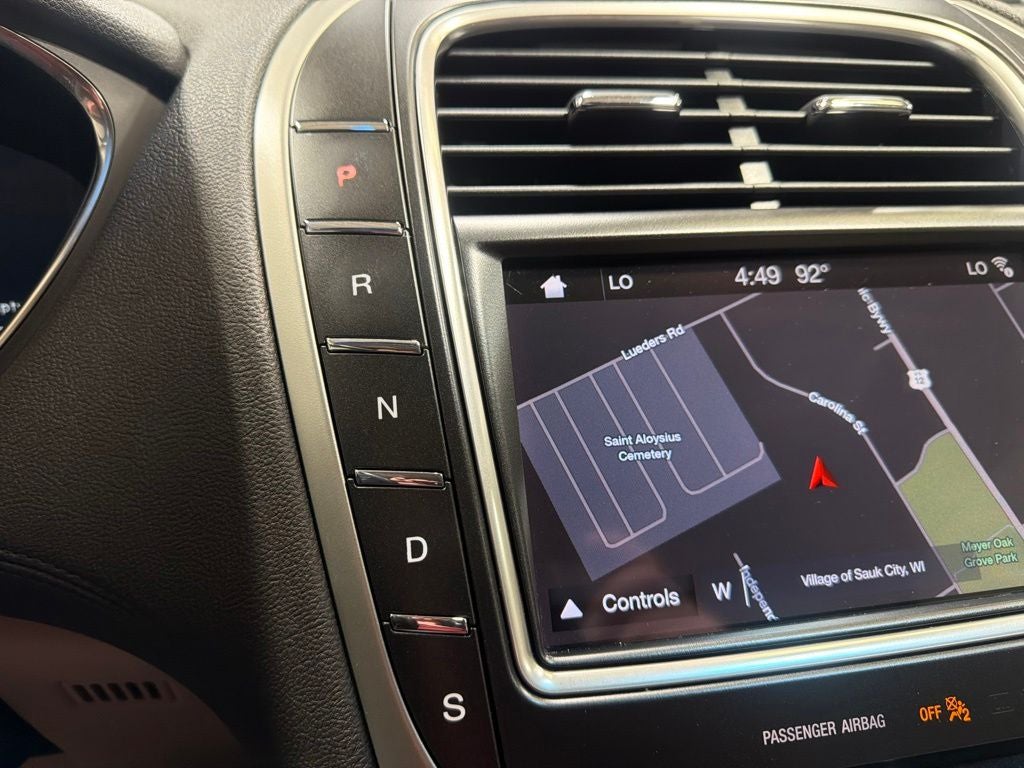 2019 Lincoln Nautilus Select