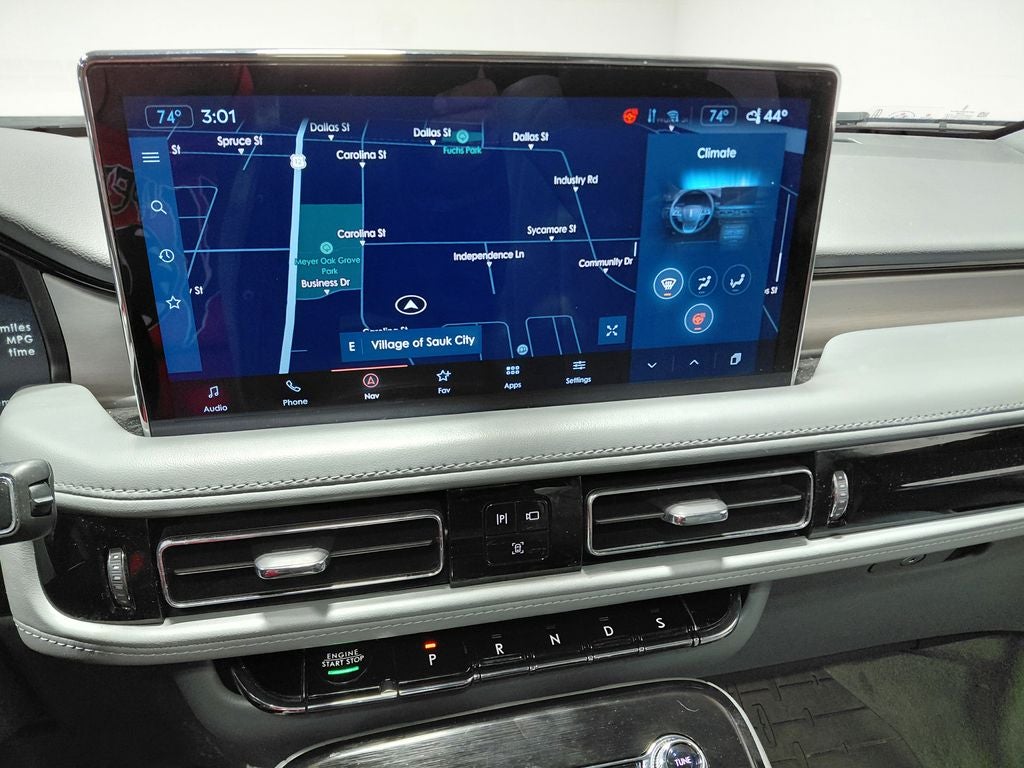 2022 Lincoln Nautilus Reserve