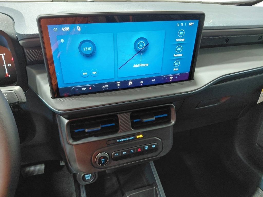 2026 Ford Maverick Lobo Standard