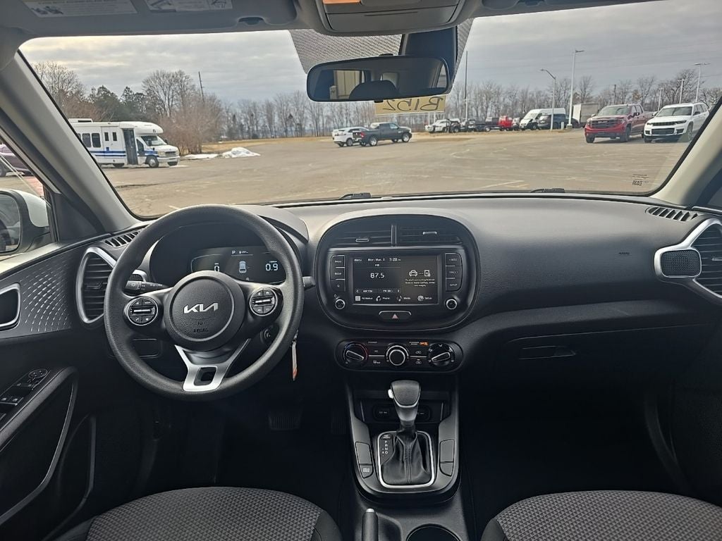 2024 Kia Soul LX
