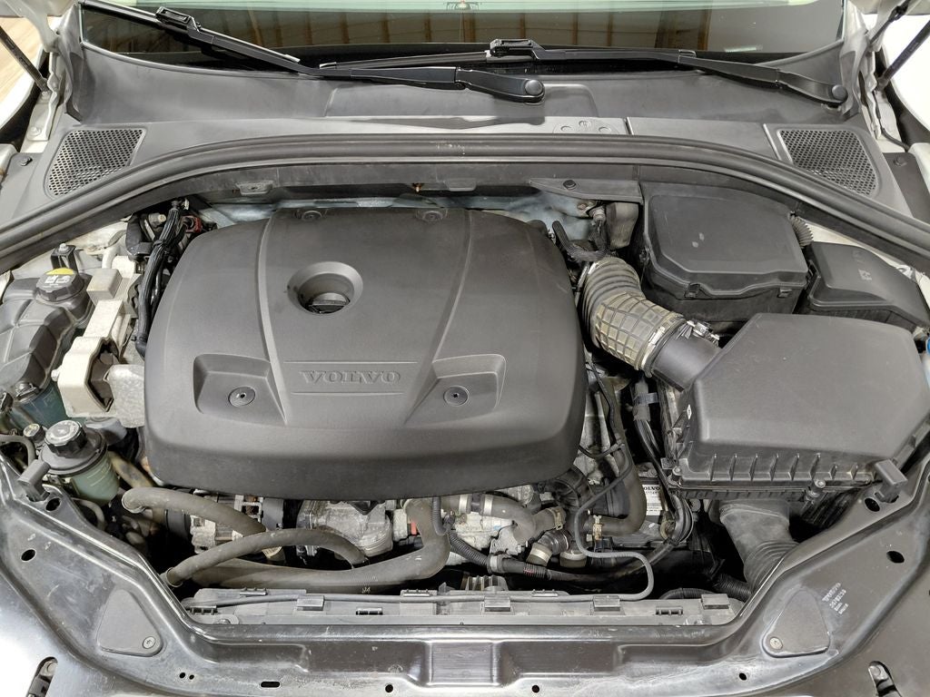 2016 Volvo XC60 T6 Drive-E