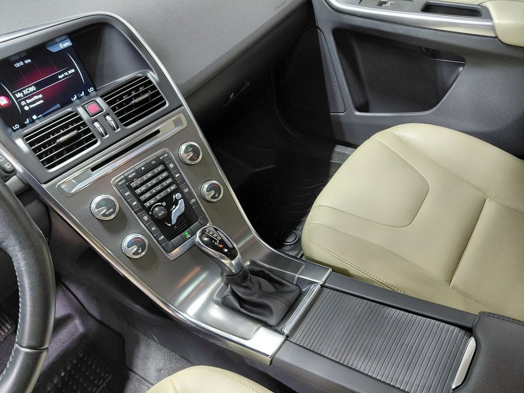 2016 Volvo XC60 T6 Drive-E