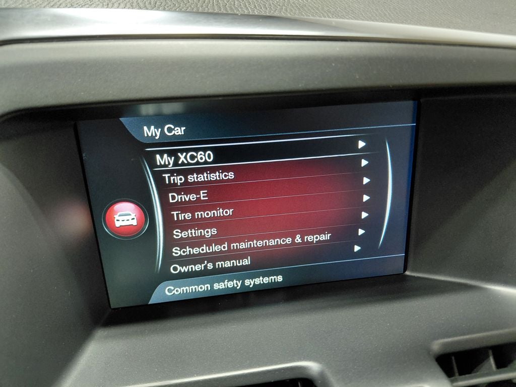 2016 Volvo XC60 T6 Drive-E