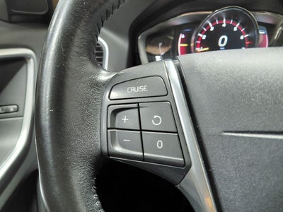 2016 Volvo XC60 T6 Drive-E