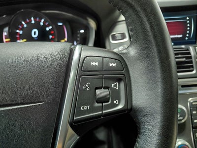 2016 Volvo XC60 T6 Drive-E
