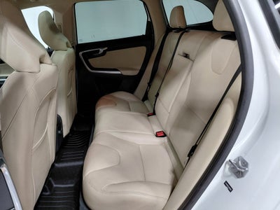 2016 Volvo XC60 T6 Drive-E