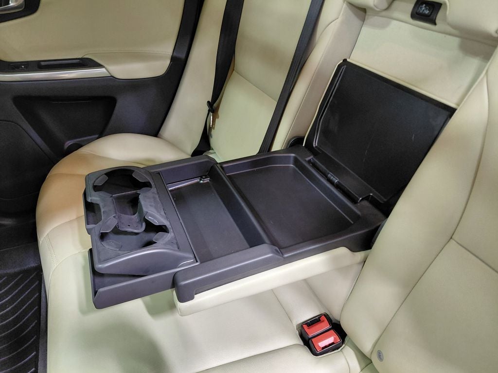 2016 Volvo XC60 T6 Drive-E