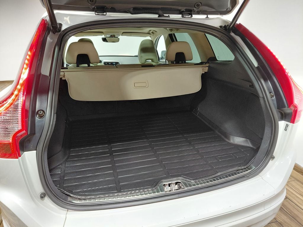 2016 Volvo XC60 T6 Drive-E